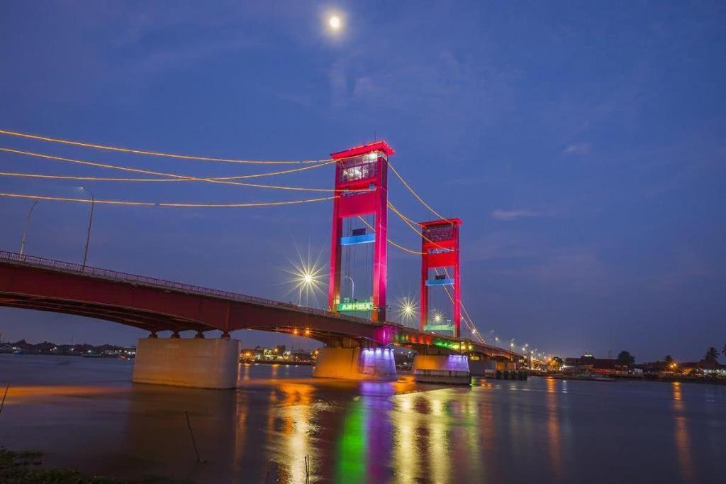 Monoloog Hotel Palembang Luaran gambar