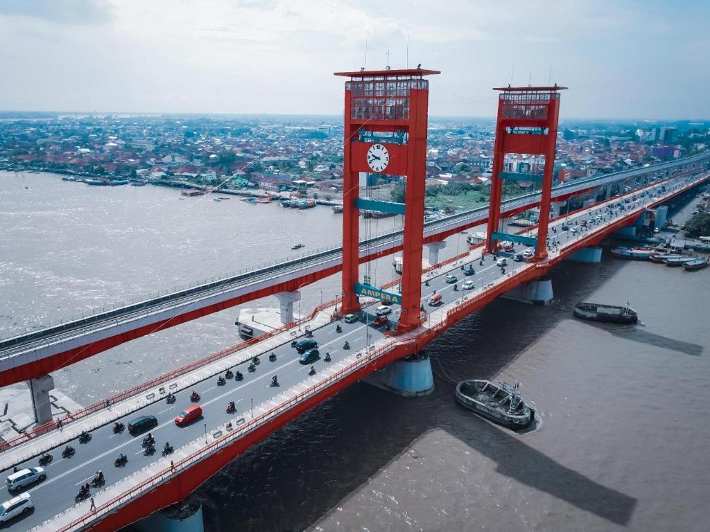 Monoloog Hotel Palembang Luaran gambar